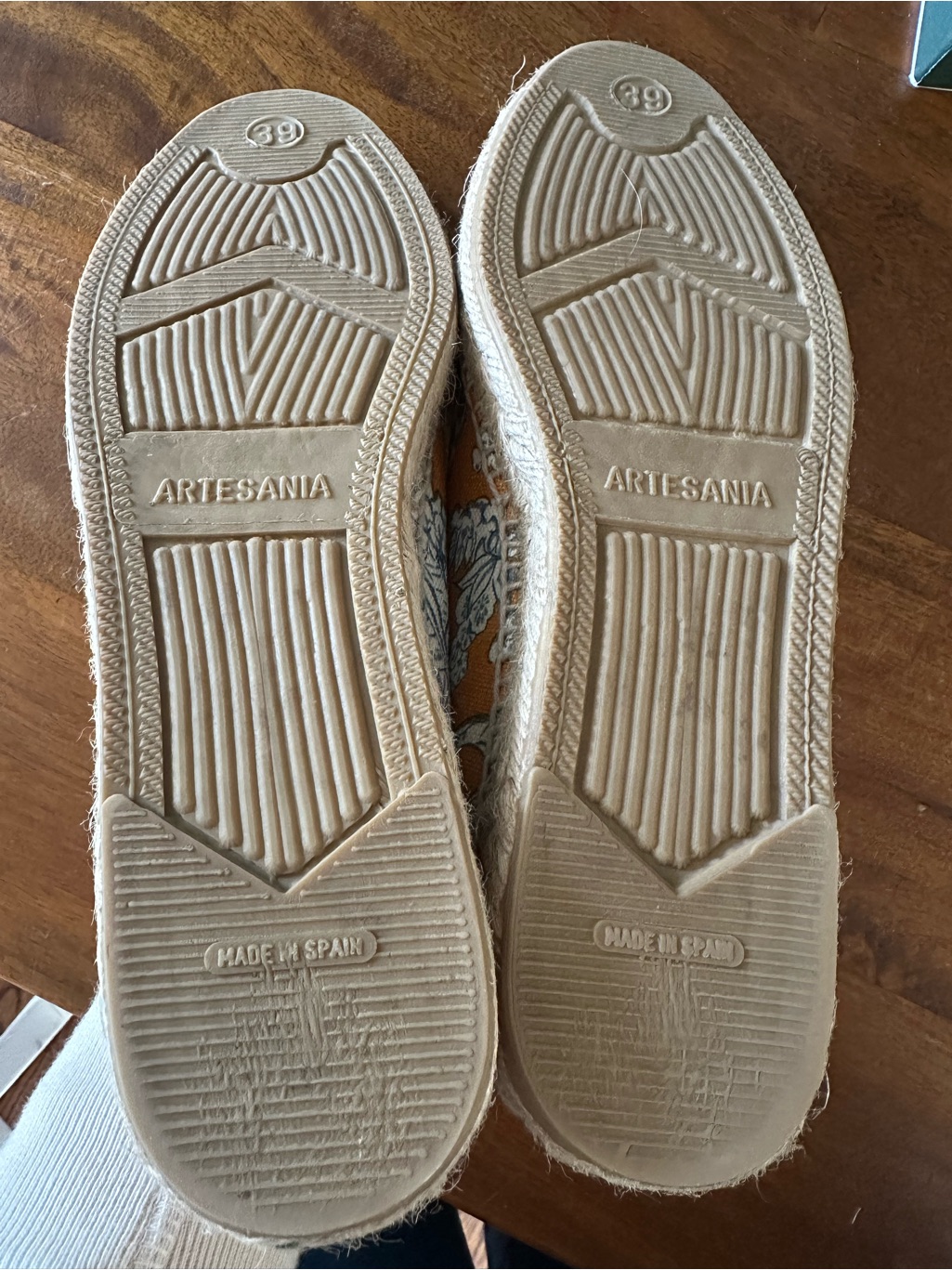 Stubbs & Wooten Gatsby Toile Orange Floral Slip-On Espadrilles Size 9 — image 4 of 7